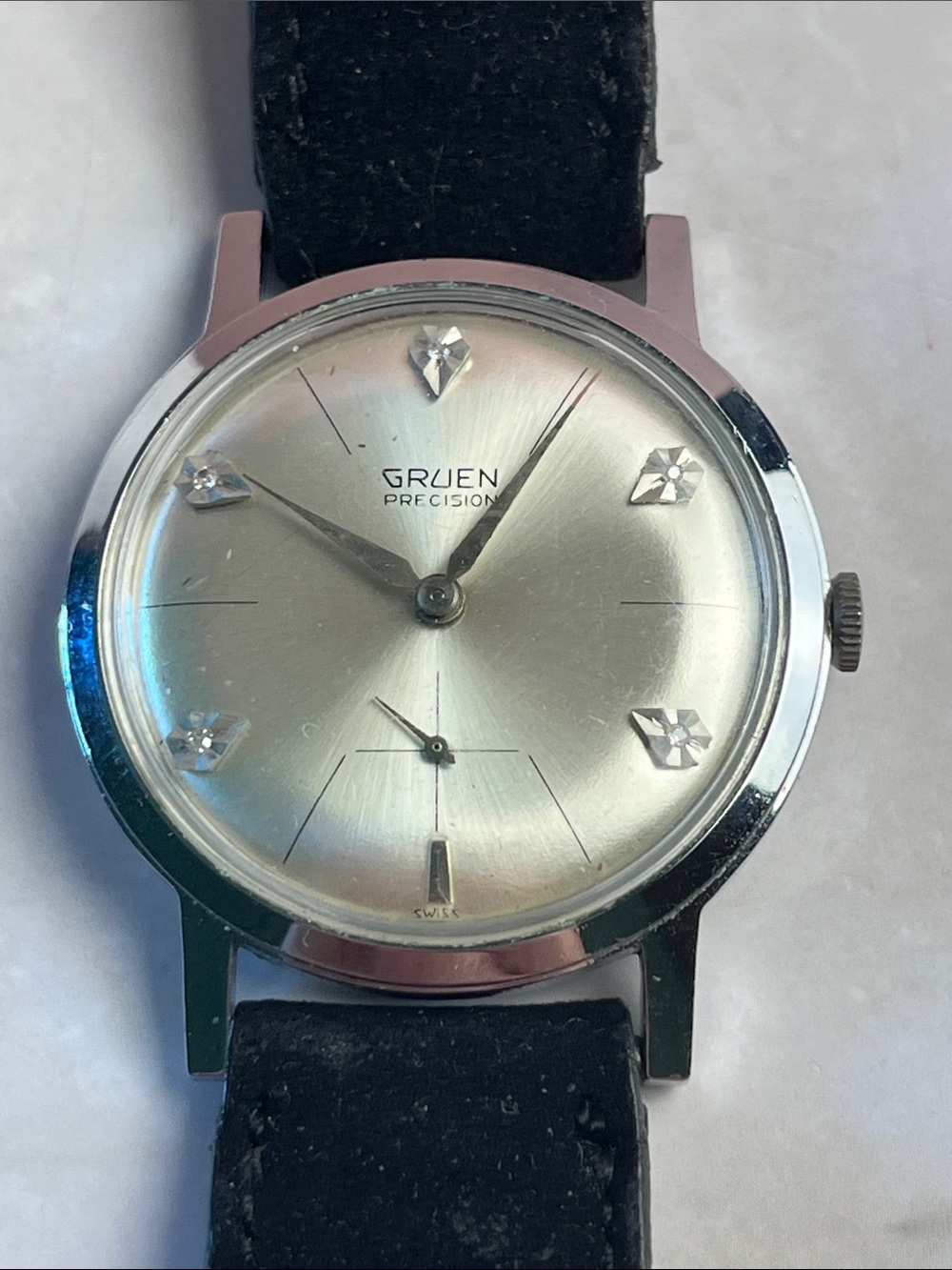 Gruen Precision Diamond 17 jewels Watch Auto wind- 34mm